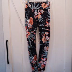 Stronger Ukiah Floral Leggings - S